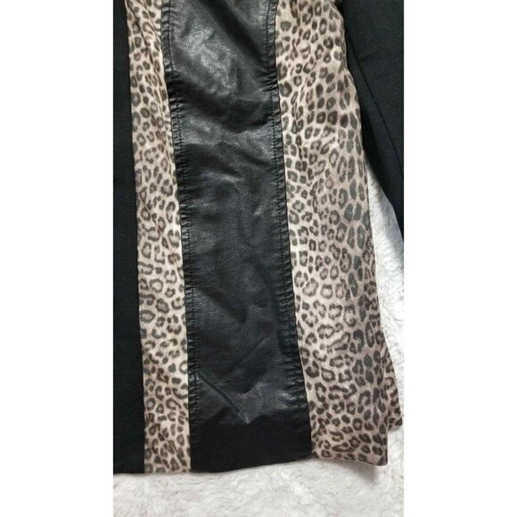 ✨️CL Chico's Cheetah Print Faux Black Leather Full Zip Jacket Size Chico's 0 - Picture 5 of 9